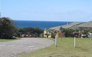 818 m² Land available in Sunrise on Sea