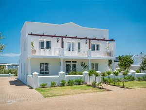 4 Bedroom House in Croydon Olive Estate