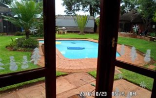 2 Bedroom Flat in Pierre van Ryneveld
