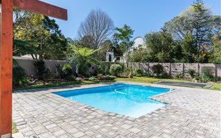 5 Bedroom House in Glen Barrie