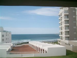 2 Bed Apartment in Diaz Beach