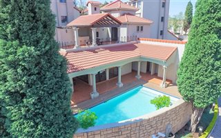 2 Bedroom Apartment in Lonehill