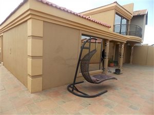 4 Bed House in Dobsonville