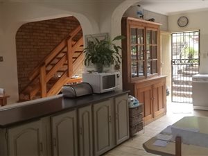 4 Bed House in Cyrildene