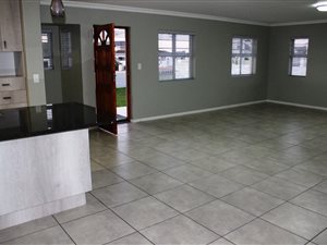 3 Bed House in Country Club