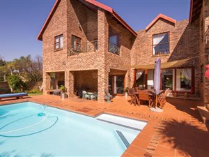 6 Bed House in Kyalami