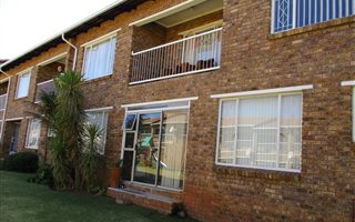 2 Bedroom Apartment in Krugersdorp North