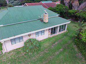 4 Bed House in Four Seasons