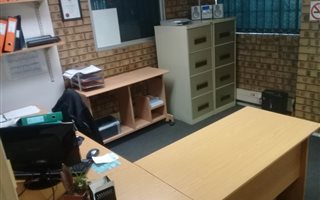 371 m² Industrial space in Die Heuwel
