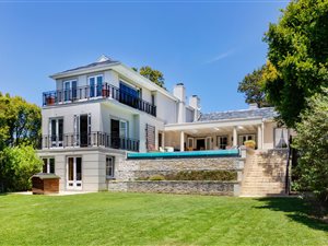 4 Bed House in Constantia Upper