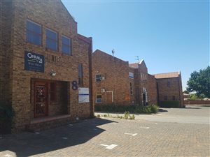 95 m² Commercial space in Randpark Ridge