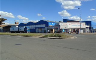 2883 m² Commercial space in Jacobs