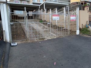 3 Bed House in Newlands East