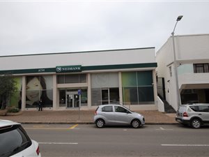 658 m² Commercial space in Mossel Bay Central