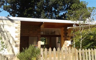 3 Bedroom House in Waterfall