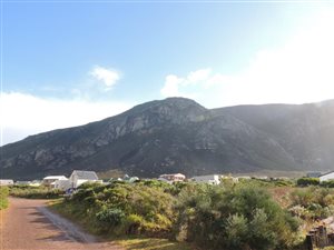 600 m² Land available in Bettys Bay