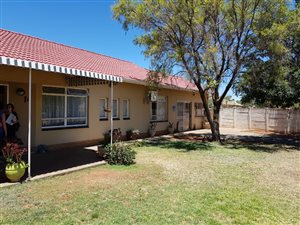 3 Bed House in Royldene