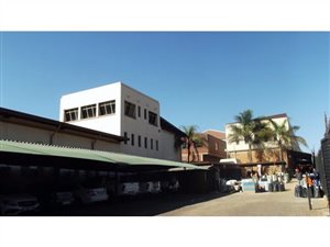 2875 m² Commercial space in Jan Niemand Park