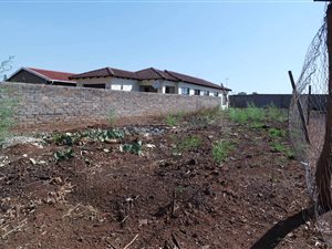 446 m² Land available in Henley on Klip