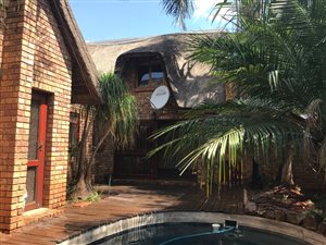 3 Bed House in Die Hoewes