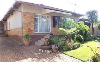3 Bedroom House in Wannenburghoogte