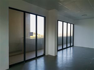 71 m² Retail Space in Sunningdale