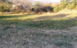 989 m² Land available in Riverside Park