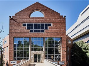 3280 m² Commercial space in Parktown