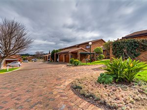 3 Bed Townhouse in Die Wingerd