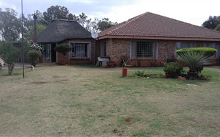 8.1 ha Farm in Valley Settlements AH