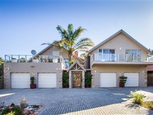 4 Bed House in Oudtshoorn