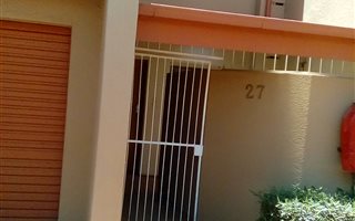 2 Bedroom House in Dorandia