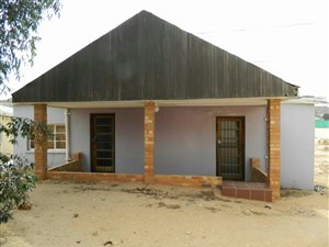 120 m² Office Space in Springbok