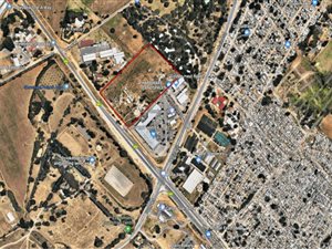 4.3 ha Land available in Roodepoort Central