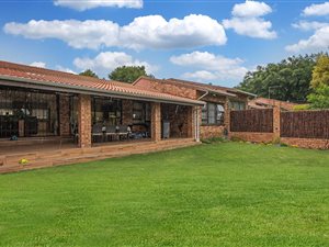 3 Bed Townhouse in Kelvin