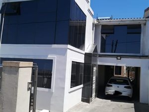 3 Bed House in Chatsworth Central