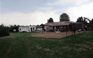 3.4 ha Farm in Sterkfontein and surrounds