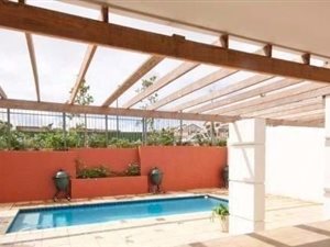 2 Bed Apartment in Umhlanga Rocks
