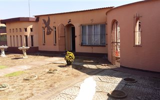 3 Bedroom House in Cruywagenpark