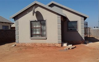 3 Bedroom House in Modderbee