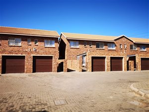 2 Bed Duplex in Crystal Park