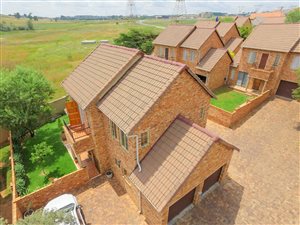 3 Bed Townhouse in Brooklands Lifestyle Estate