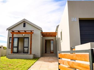 3 Bed House in Kelderhof Country Village