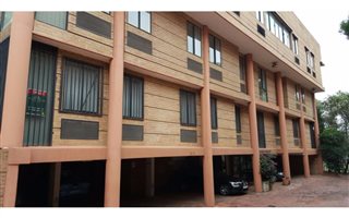 190 m² Commercial space in Bedford Gardens