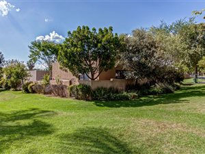 3 Bed Cluster in Cedar Lakes