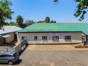 762 m² Industrial space in Rhodesfield