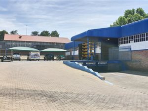 1099 m² Industrial space in Wilbart