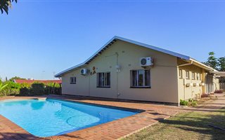 4 Bedroom House in Manors