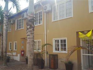 3 Bed Apartment in Essenwood