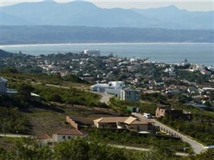 925 m² Land available in Whale Rock Heights